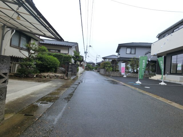佐賀市下田町第1　 1号棟の周辺|前面道路含む現地写真です