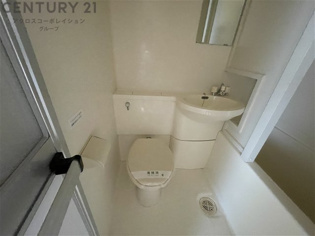 浴室内にトイレがあります☆