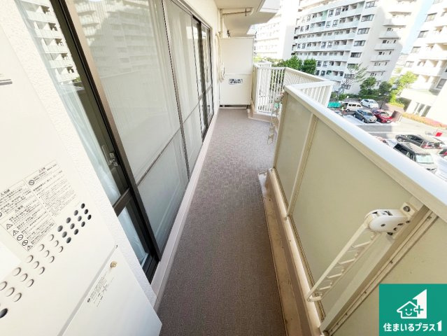 須磨パークヒルズF棟のバルコニー|日当たりのよいバルコニー！お部屋が開放的に！