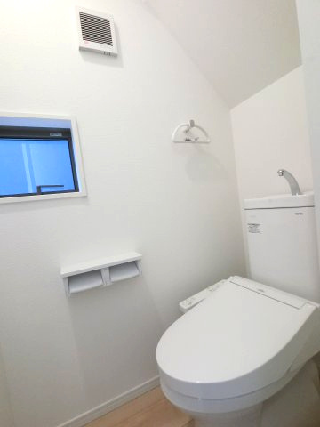 佐賀市下田町第1 　2号棟の内観：施工例|ウォシュレット　トイレ