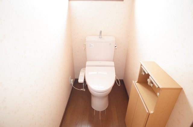 東松山市若松町　中古戸建のトイレ