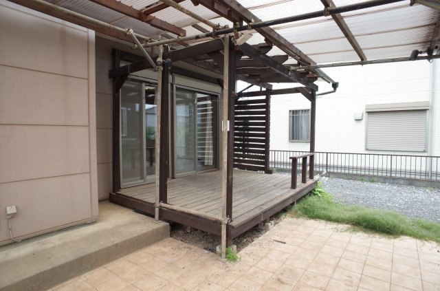 東松山市若松町　中古戸建のその他|ウッドデッキ