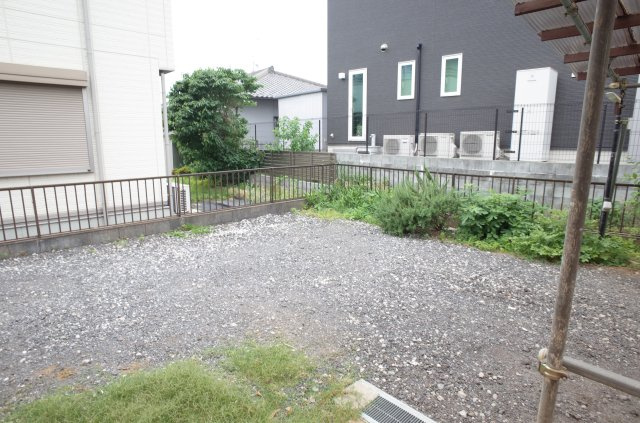 東松山市若松町　中古戸建の庭