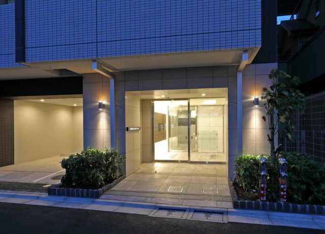 ECREDE蒲田EASTのエントランス