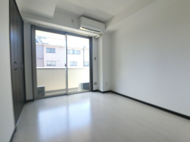 【寝室】