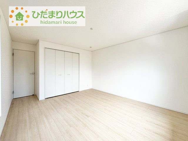 【寝室】 | 龍ケ崎市緑町第4　新築戸建 | ゆとりのある主寝室！ご家族全員で寝れちゃいます♪
