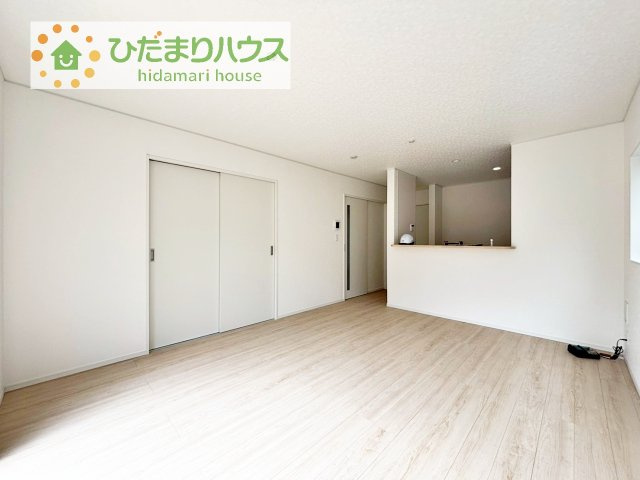 【居間・リビング】 | 龍ケ崎市緑町第4　新築戸建 | お友達や親戚とホームパーティもいいですね(*^^*)