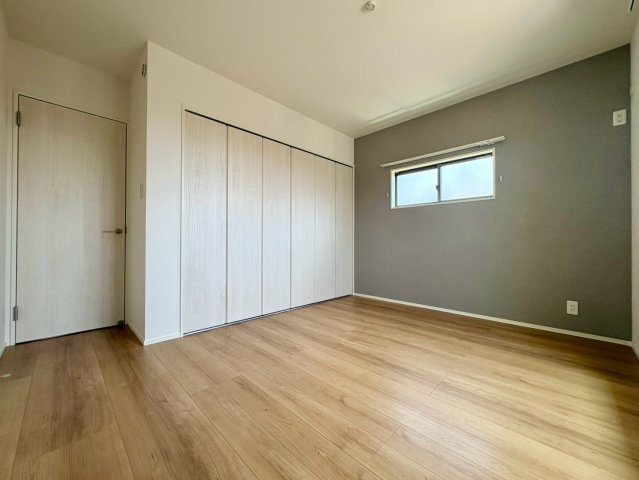 一宮中町9　新築戸建住宅のトイレ|温水洗浄便座付きトイレ！上部棚付きでトイレットペーパーもすっきり収納。