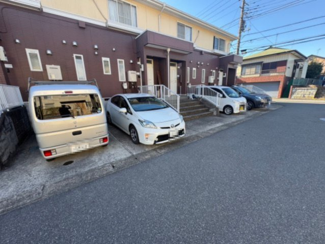 【駐車場】