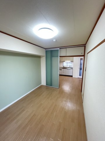 【寝室】 | 第10高光マンション