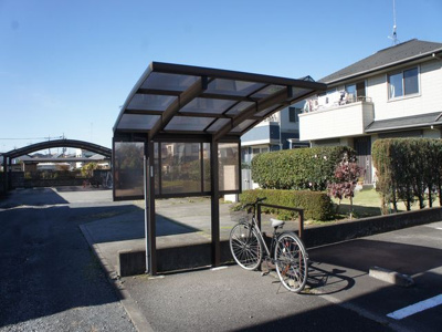 【その他共用部分】 | フレッシュコーポウエスト | 屋根付きの駐輪場があります♪