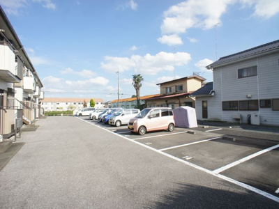  | フレッシュコーポウエスト | 駐車場2台可能です♪