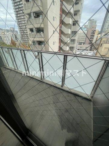 ル・マージュ新町のバルコニー