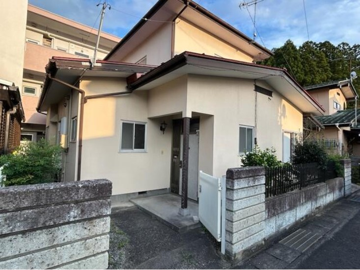 福島市 御山字下川原（美術館図書館前駅） 2階建 ４ＤＫ