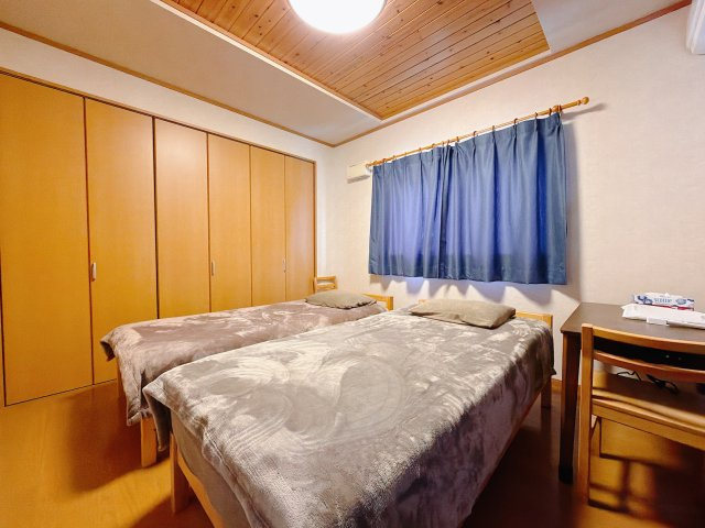 【中古戸建】安中市秋間みのりが丘の洋室|■2階洋室｜子供部屋のメリットは「自立心を養うことができる」「自分で整理整頓できるようになる」そして、お子様が成長した際には「プライバシーを確保できる」といい事だらけ♪