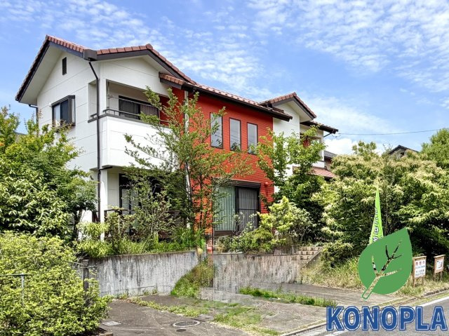 【中古戸建】安中市秋間みのりが丘の外観|■外観｜土日のご見学はもちろん、平日・夜間のご案内も大歓迎です♪「今から見たい」や「仕事終わりに見たい」にもご対応できますのでお気軽にお問い合わせください♪