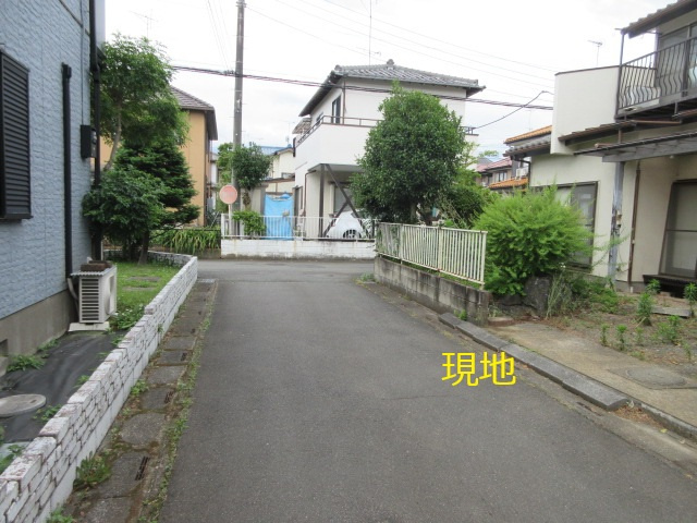 中古戸建　東松山市石橋1765-38（リフォーム住宅）の前面道路含む現地写真