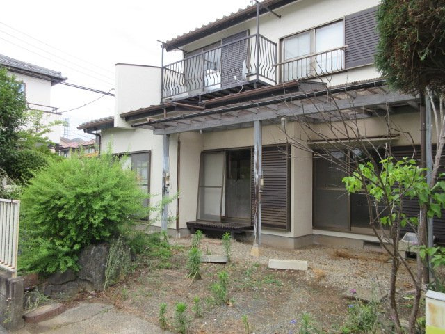 中古戸建　東松山市石橋1765-38（リフォーム住宅）の前面道路含む現地写真