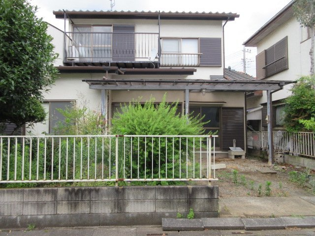 中古戸建　東松山市石橋1765-38（リフォーム住宅）の前面道路含む現地写真