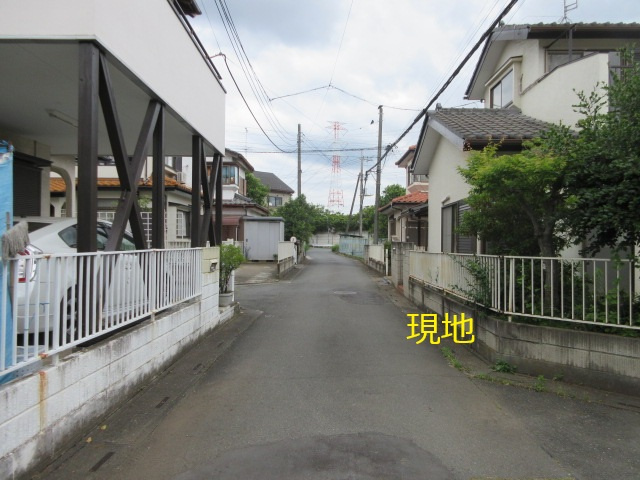 中古戸建　東松山市石橋1765-38（リフォーム住宅）の前面道路含む現地写真
