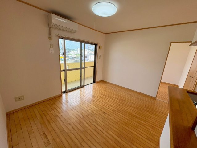 【居間・リビング】 | Y's-HOUSE | ※退去前の為、別部屋の写真を掲載しております