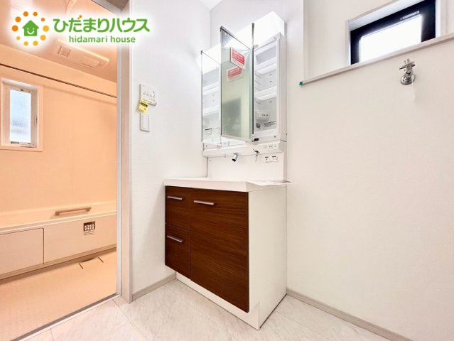 上尾市向山5丁目　新築戸建　07の独立洗面台