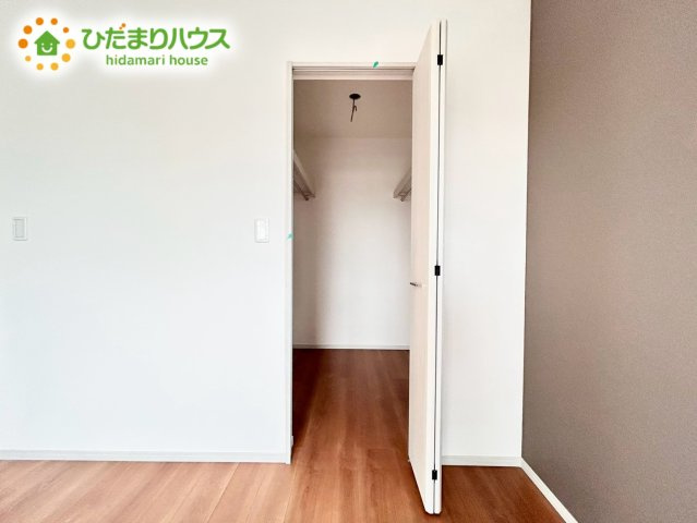 上尾市向山5丁目　新築戸建　07の収納