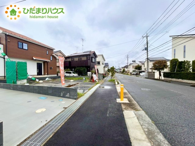 上尾市向山5丁目　新築戸建　07の前面道路含む現地写真