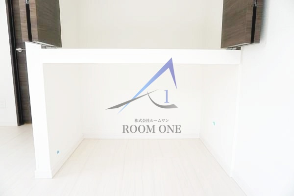 Ｃｒｏｓｓ　Ｐｏｉｎｔ　ＡＫＡＢＡＮＥ