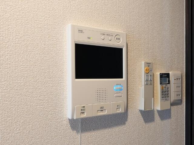 ジェノヴィア東大前グリーンヴェールのセキュリティ| モニター付きインターホンになります。