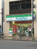 ジェノヴィア東大前グリーンヴェールの周辺|ファミリーマート　東大正門前店まで113m