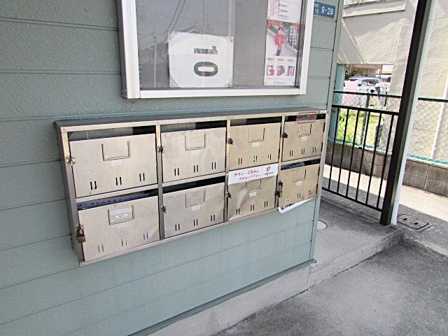 ファミール安倉Ⅱのエントランス
