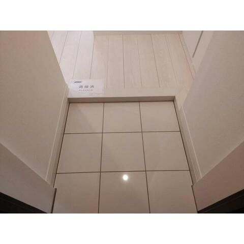 URBANAGE新横浜の玄関