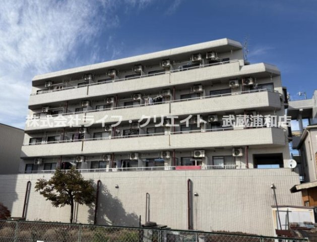 ロイヤルコート1