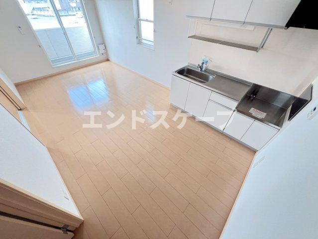 フラン　カーサⅡの居間・リビング|高崎、前橋のお部屋探しはエンドスケープまで！お客様の理想お聞かせ下さい♪