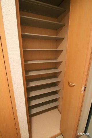 ヌーヴェルバーグの収納
