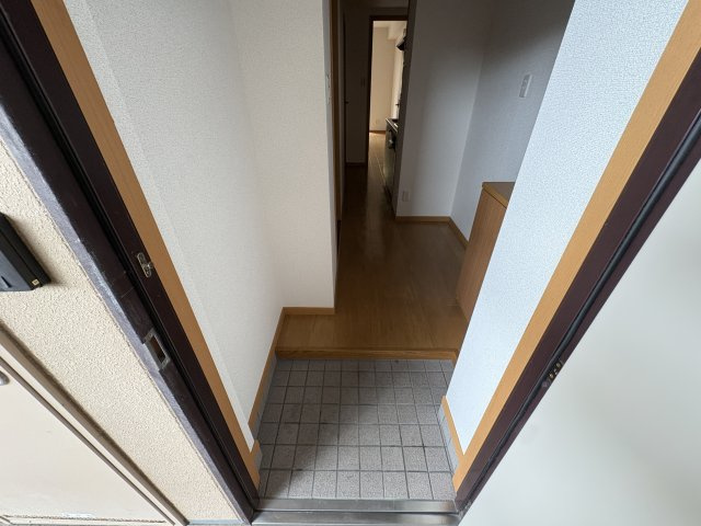 クレモナ山手の玄関