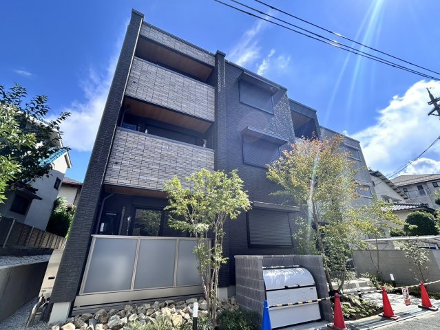 ＭＵＭ’Ｓ　シャーメゾン学園北