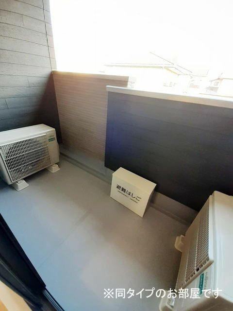 ヒカルサ東京立川のバルコニー