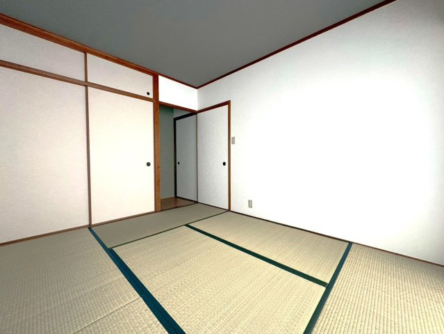 令和７年１０月リフォーム済み◆南向き３ＬＤＫ◆ＪＲ＆京阪２沿線利用可◆グラン・ドムール宇治木幡の和室|和室