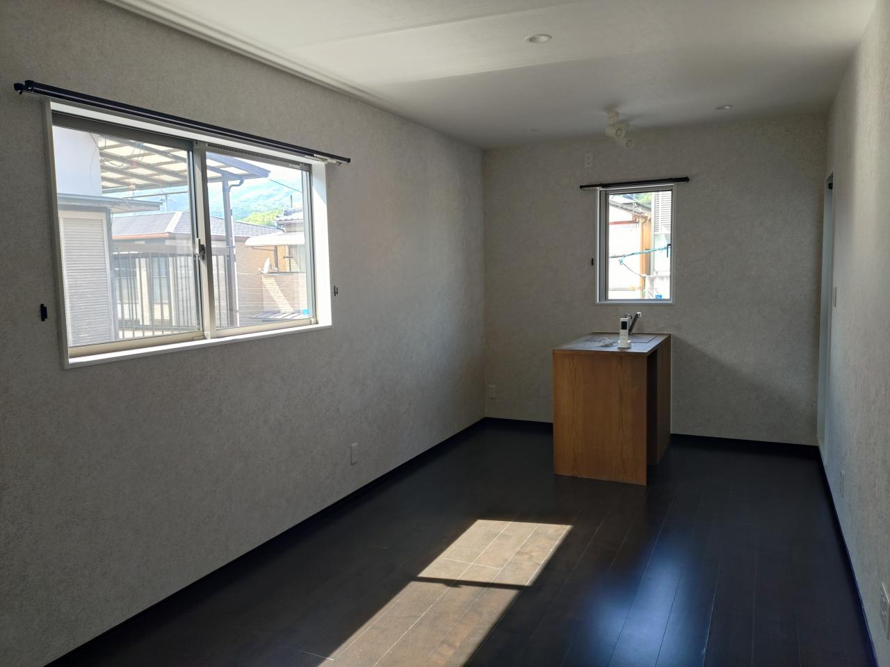 高知市薊野西町2丁目　中古戸建ての洋室|2F:9洋室