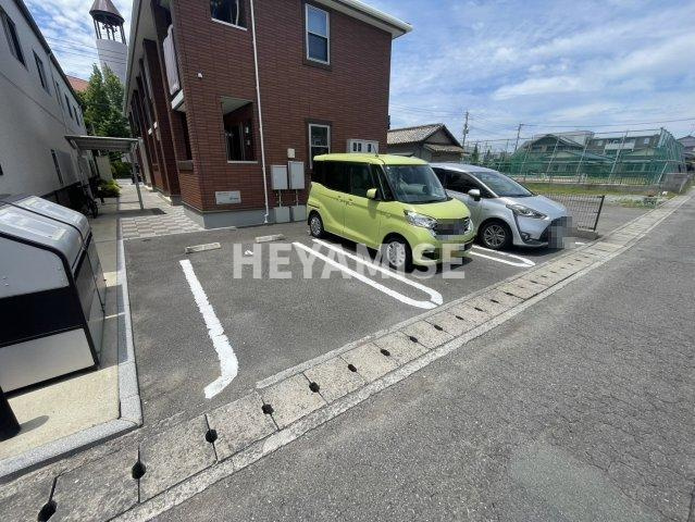 DKソラーレ大村駅前の駐車場