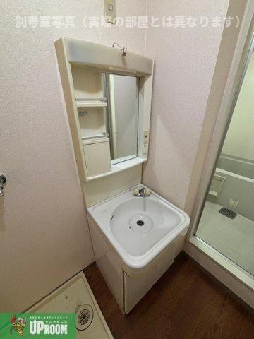 フロイデの独立洗面台