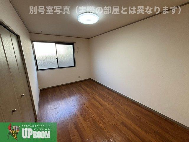 フロイデの洋室