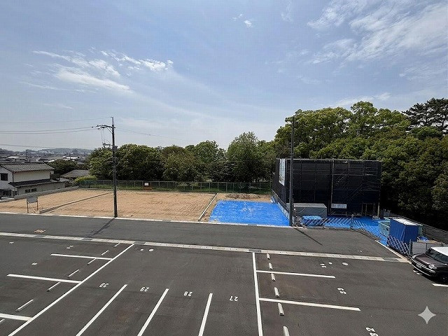 【駐車場】ビ・ウェル酒津公園グリーンコート