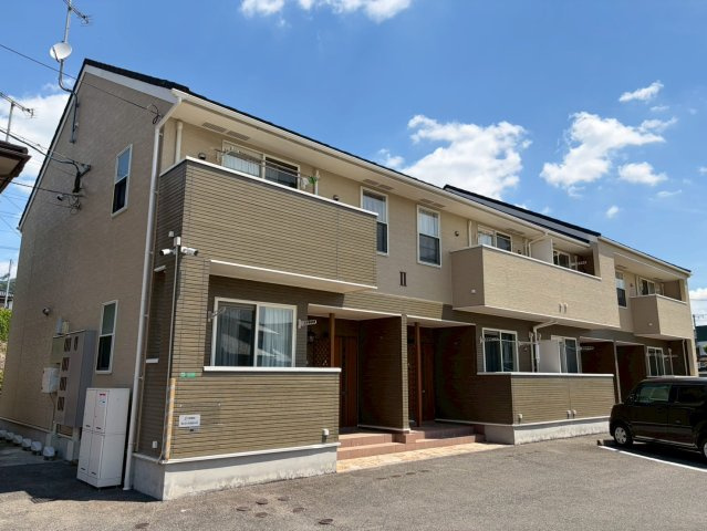 宗像市陵厳寺１丁目のアパート