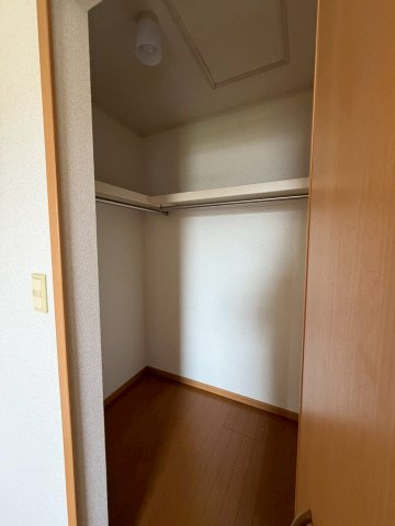 宗像市陵厳寺１丁目のアパートの収納