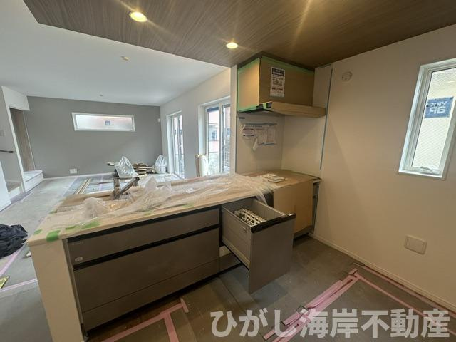 茅ヶ崎市南湖3丁目　新築戸建　全2棟のキッチン|6月5日撮影　建築中　キッチンスペース