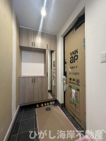 茅ヶ崎市南湖3丁目　新築戸建　全2棟の玄関|6月5日撮影　建築中　玄関