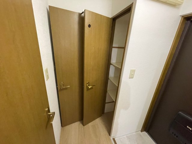ルブニール西郷の玄関